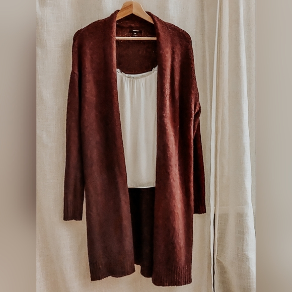 Long sleeve maroon knitted vest - Picture 2 of 4